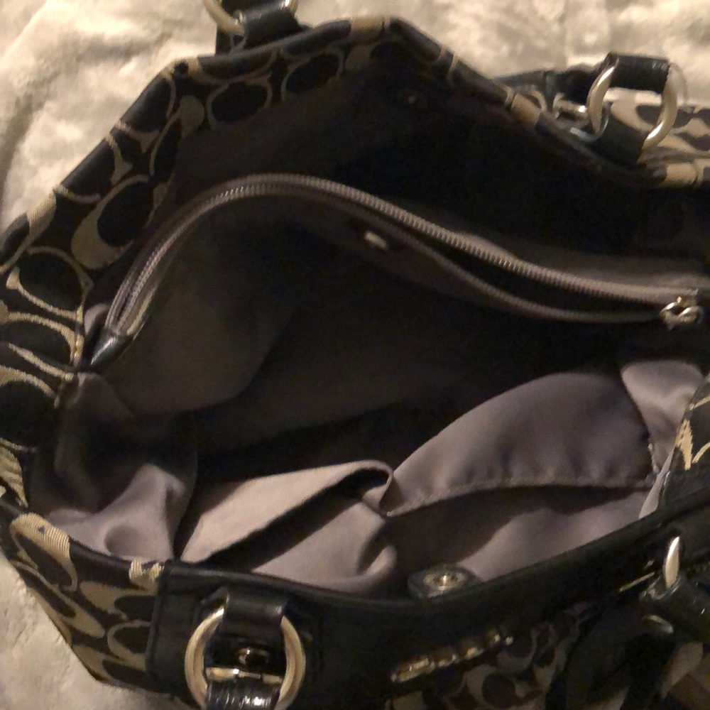 Used Coach Bag - Picture 3 of 8